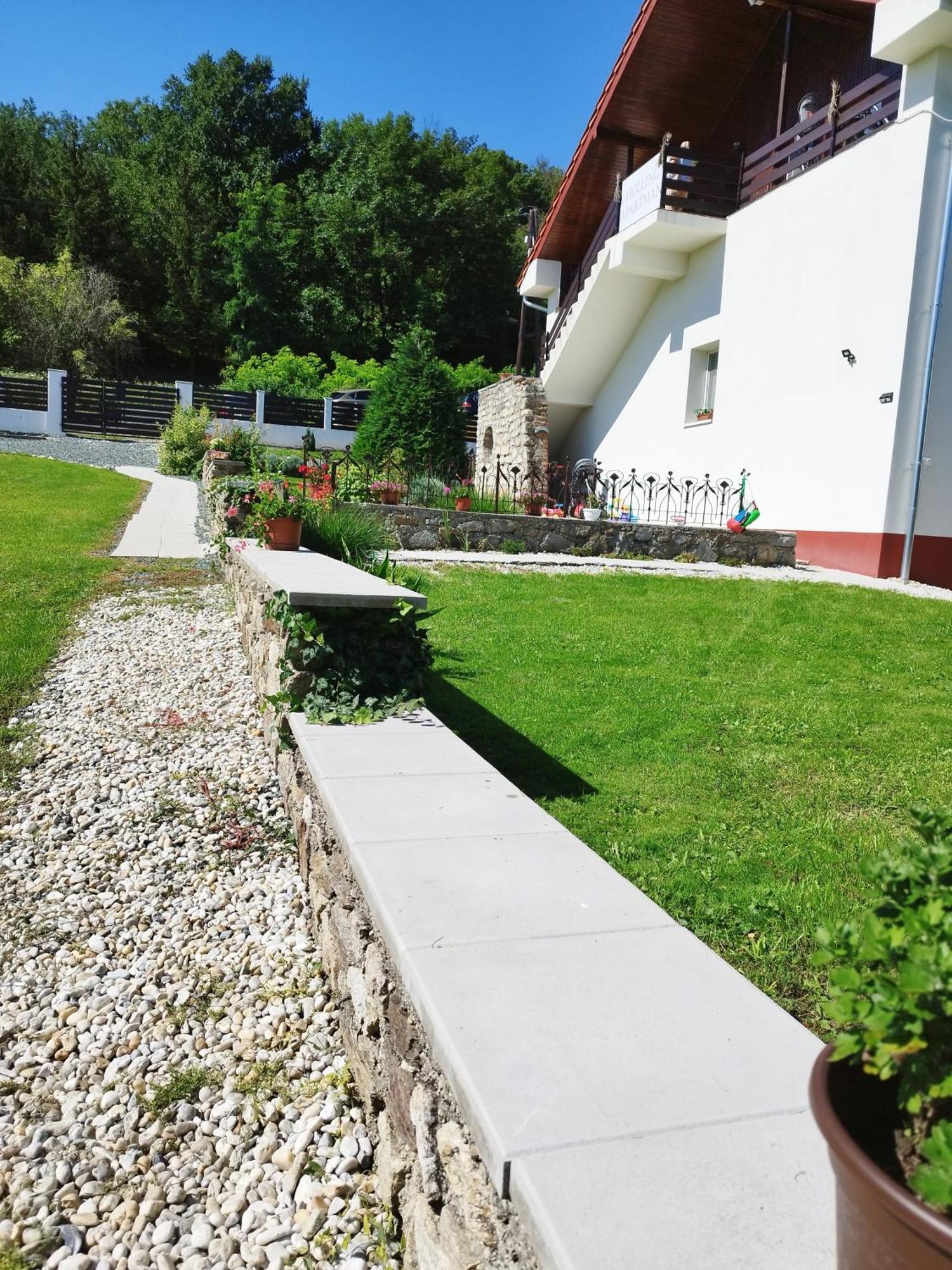 Holling Apartman Fertőboz Exterior foto